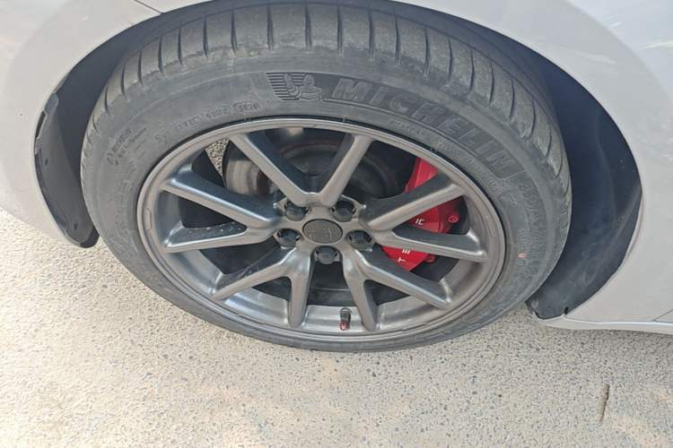 Used Tesla Model 3 2020 Standard Range Rear-Wheel Drive Upgraded Version Left Front Wheel Hub