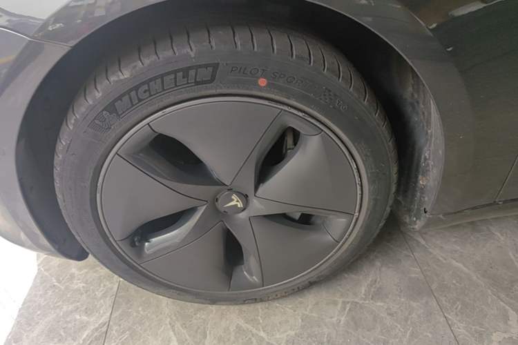 Used Tesla Model 3 2020 Refreshed Version Long-Range Rear-Wheel Drive Left Front Wheel Hub
