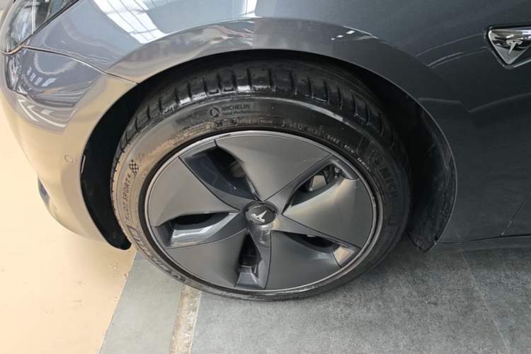 Used Tesla Model 3 2020 Standard Range Rear-Wheel Drive Upgraded Version Left Front Wheel Hub