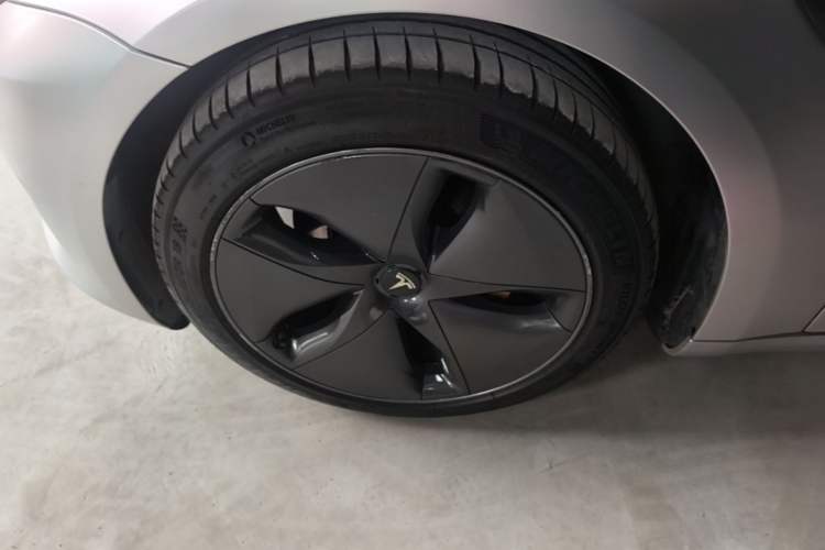 Used Tesla Model 3 2020 Standard Range Rear-Wheel Drive Upgraded Version Left Front Wheel Hub