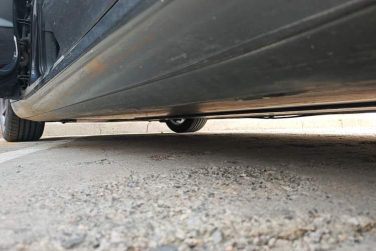 Used Tesla Model 3 2020 Long-Range Rear-Wheel-Drive Version Left Side Sill