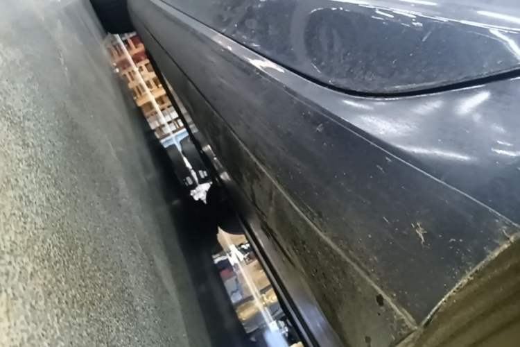 Used Tesla Model 3 2020 Refreshed Version Long-Range Rear-Wheel Drive Left Side Sill