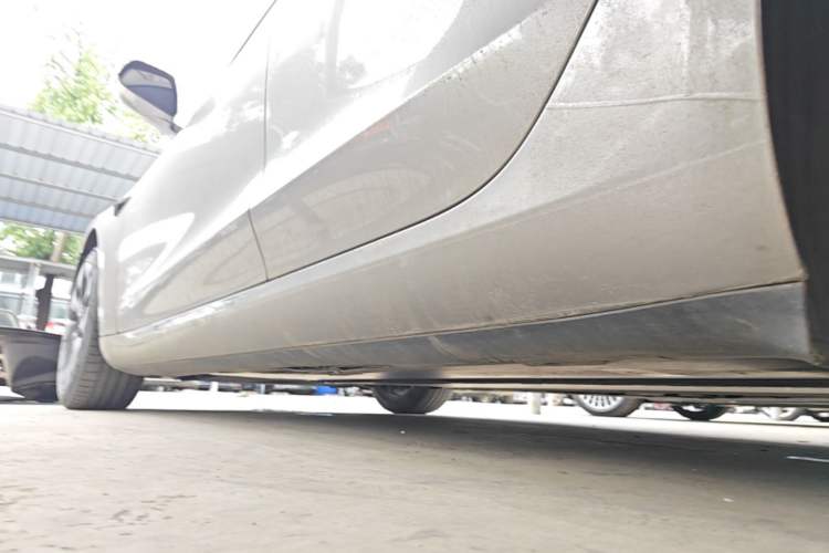 Used Tesla Model 3 2020 Revised Version Standard Range Rear-Wheel Drive – Upgraded Edition Left Side Sill
