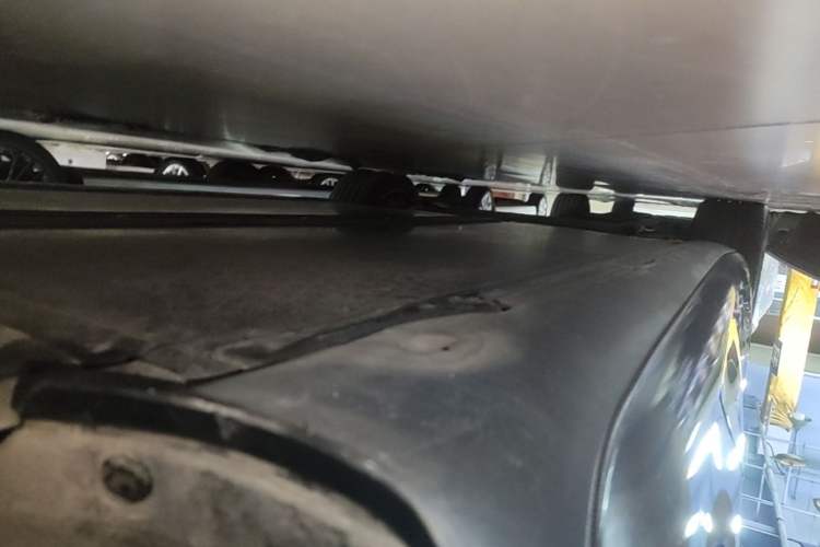 Used Tesla Model 3 2020 Standard Range Rear-Wheel Drive Upgraded Version Left Side Sill
