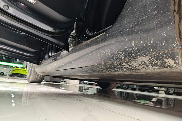 Used Tesla Model 3 2020 Refreshed Version Long-Range Rear-Wheel Drive Left Side Sill