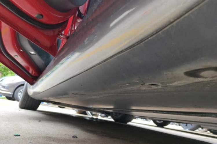 Used Tesla Model 3 2020 Revised Version Standard Range Rear-Wheel Drive – Upgraded Edition Left Side Sill