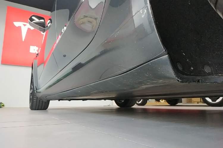 Used Tesla Model 3 2020 Refreshed Version Long-Range Rear-Wheel Drive Left Side Sill