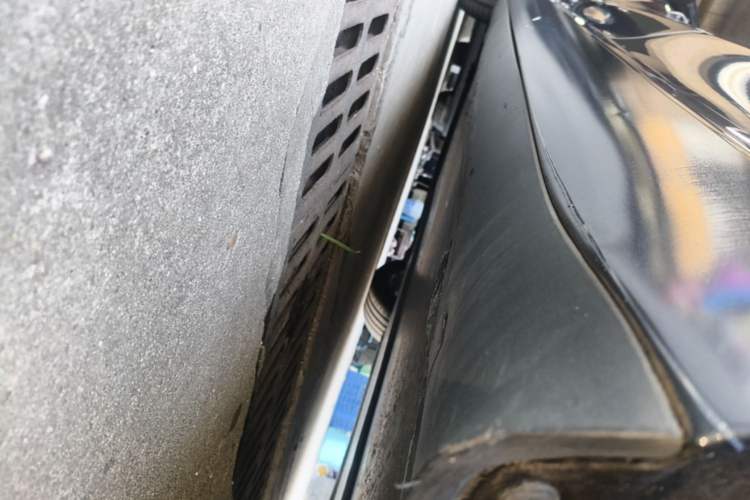 Used Tesla Model 3 2020 Standard Range Rear-Wheel Drive Upgraded Version Left Side Sill