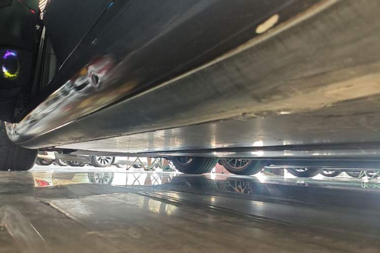 Used Tesla Model 3 2020 Standard Range Rear-Wheel Drive Upgraded Version Left Side Sill