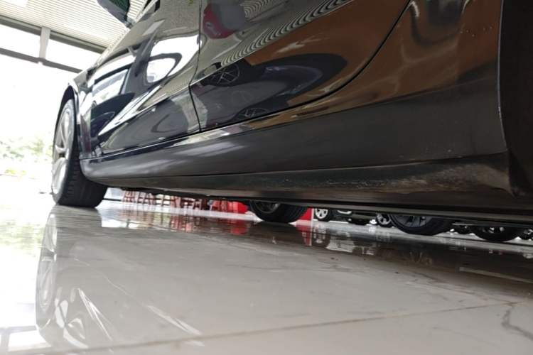 Used Tesla Model 3 2020 Revised Version Standard Range Rear-Wheel Drive – Upgraded Edition Left Side Sill