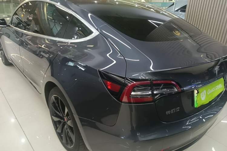 Used Tesla Model 3 2020 Revised Version Standard Range Rear-Wheel Drive – Upgraded Edition Rear Left 45 Deg