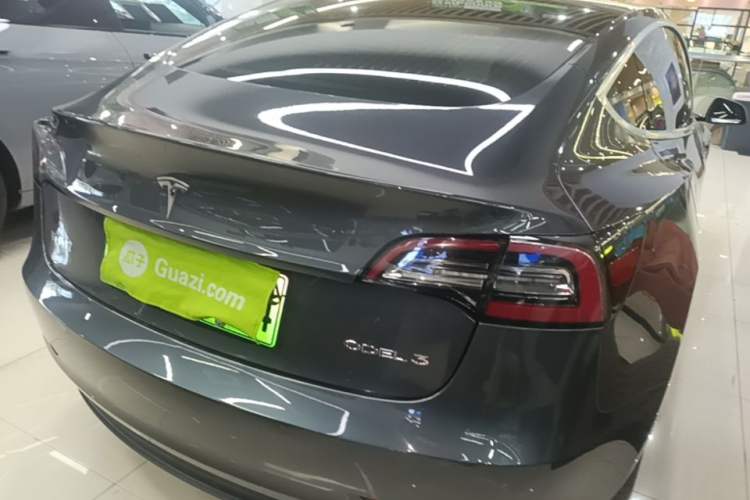 Used Tesla Model 3 2020 Revised Version Standard Range Rear-Wheel Drive – Upgraded Edition Rear Right 45 Deg
