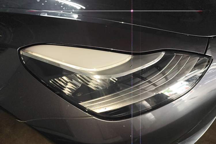 Used Tesla Model 3 2020 Revised Version Standard Range Rear-Wheel Drive – Upgraded Edition Right Front Headlight