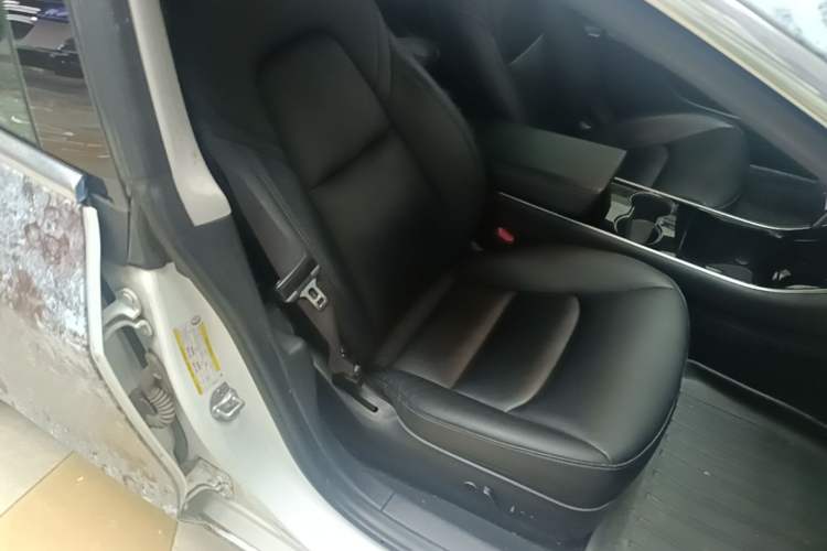 Used Tesla Model 3 2020 Revised Version Standard Range Rear-Wheel Drive – Upgraded Edition Right Front Seat