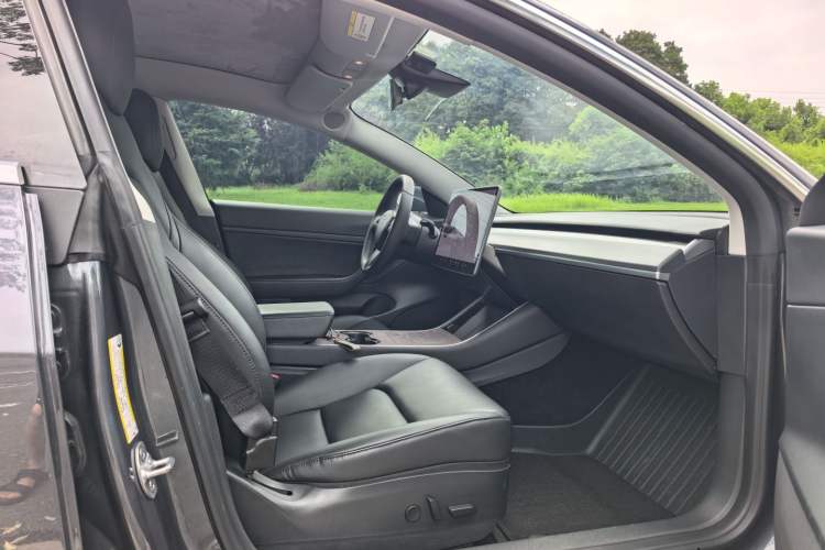 Used Tesla Model 3 2020 Standard Range Rear-Wheel Drive Upgraded Version Right Front Seat