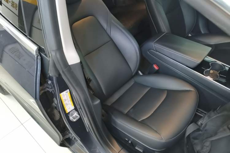 Used Tesla Model 3 2020 Revised Version Standard Range Rear-Wheel Drive – Upgraded Edition Right Front Seat
