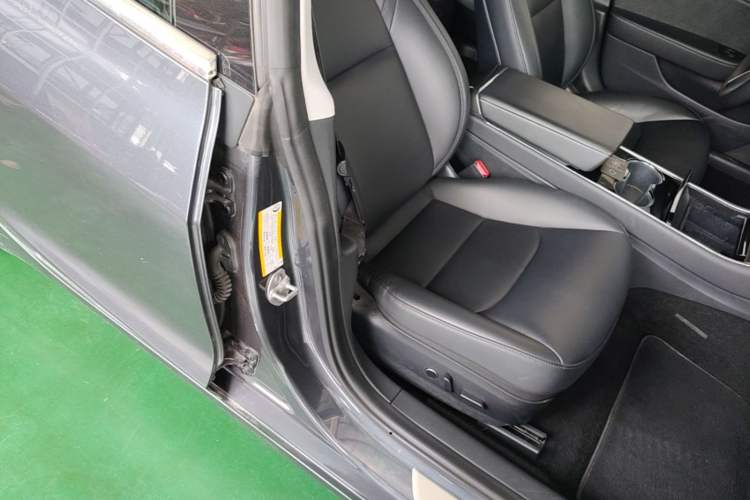 Used Tesla Model 3 2020 Revised Version Standard Range Rear-Wheel Drive – Upgraded Edition Right Front Seat