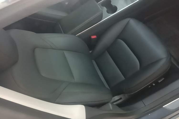 Used Tesla Model 3 2020 Revised Version Standard Range Rear-Wheel Drive – Upgraded Edition Right Front Seat