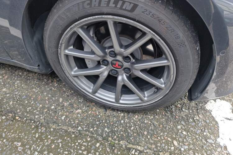 Used Tesla Model 3 2020 Standard Range Rear-Wheel Drive Upgraded Version Right Front Wheel Hub