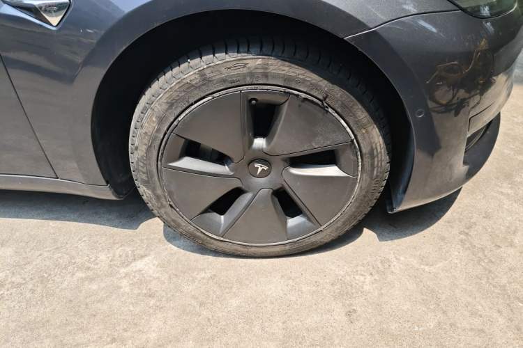 Used Tesla Model 3 2020 Standard Range Rear-Wheel Drive Upgraded Version Right Front Wheel Hub