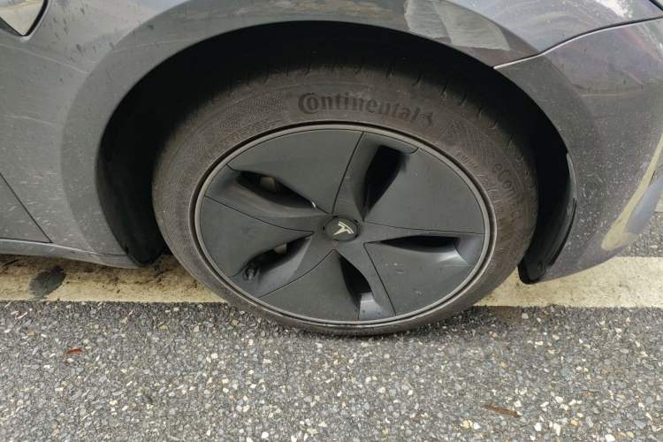Used Tesla Model 3 2020 Standard Range Rear-Wheel Drive Upgraded Version Right Front Wheel Hub
