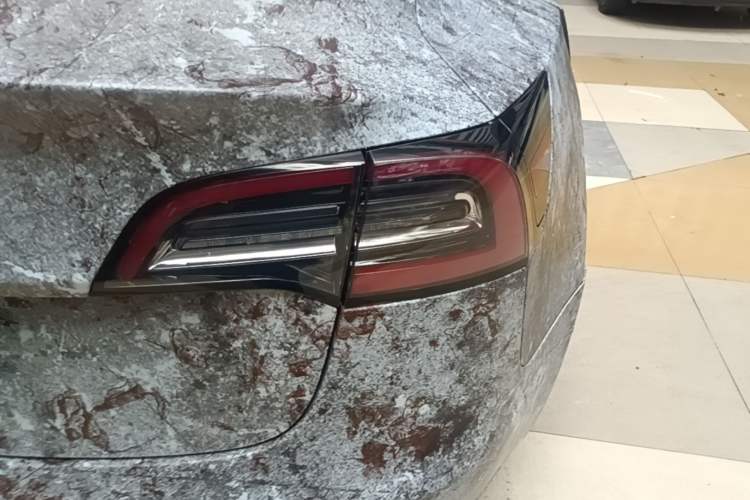 Used Tesla Model 3 2020 Revised Version Standard Range Rear-Wheel Drive – Upgraded Edition Right Rear Taillight