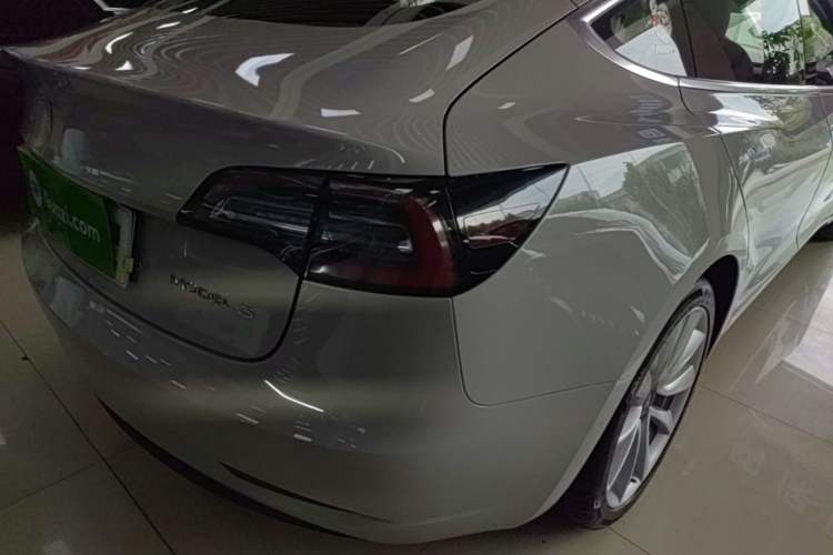 Used Tesla Model 3 2020 Standard Range Rear-Wheel Drive Upgraded Version Right Rear Taillight
