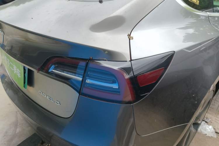 Used Tesla Model 3 2020 Revised Version Standard Range Rear-Wheel Drive – Upgraded Edition Right Rear Taillight