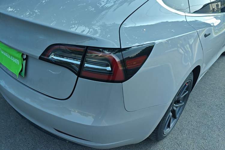 Used Tesla Model 3 2020 Standard Range Rear-Wheel Drive Upgraded Version Right Rear Taillight
