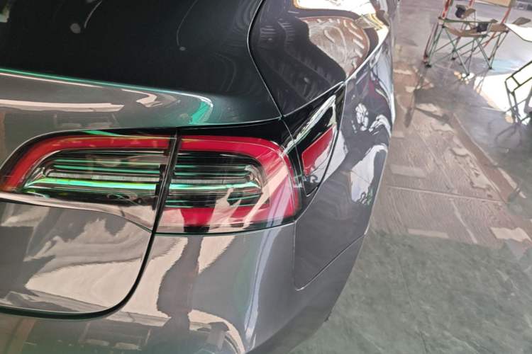 Used Tesla Model 3 2020 Standard Range Rear-Wheel Drive Upgraded Version Right Rear Taillight