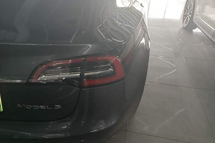 Used Tesla Model 3 2020 Revised Version Standard Range Rear-Wheel Drive – Upgraded Edition Right Rear Taillight