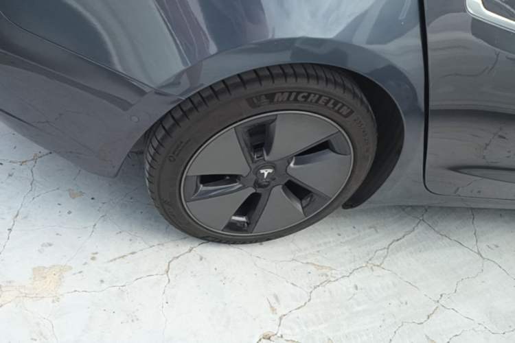 Used Tesla Model 3 2020 Standard Range Rear-Wheel Drive Upgraded Version Right Rear Wheel Hub