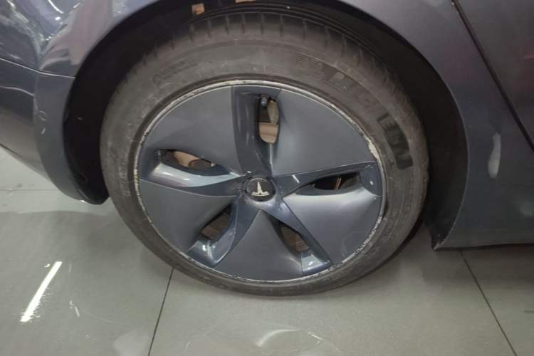 Used Tesla Model 3 2020 Refreshed Version Long-Range Rear-Wheel Drive Right Rear Wheel Hub