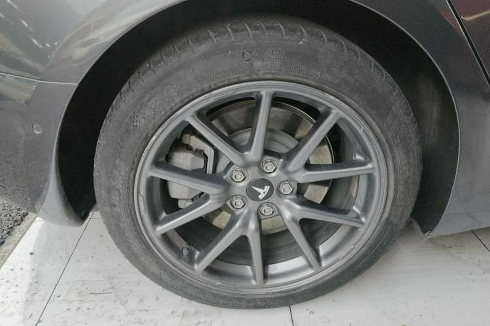 Used Tesla Model 3 2020 Standard Range Rear-Wheel Drive Upgraded Version Right Rear Wheel Hub
