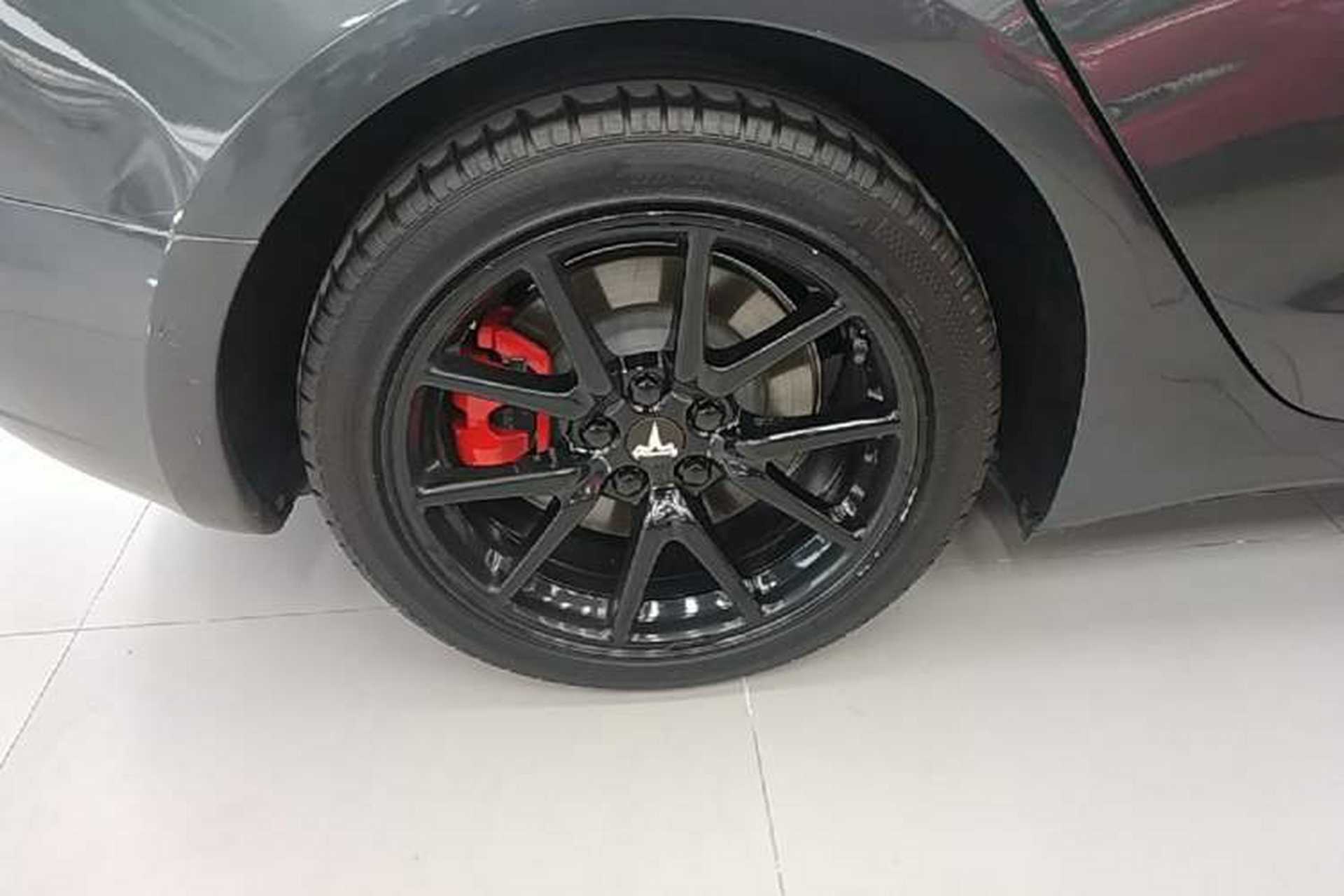 Used Tesla Model 3 2020 Refreshed Version Long-Range Rear-Wheel Drive Right Rear Wheel Hub