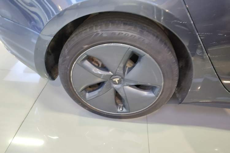 Used Tesla Model 3 2020 Standard Range Rear-Wheel Drive Upgraded Version Right Rear Wheel Hub