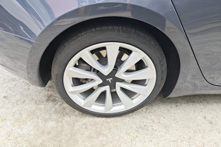 Used Tesla Model 3 2020 Standard Range Rear-Wheel Drive Upgraded Version Right Rear Wheel Hub