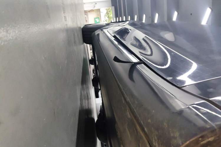 Used Tesla Model 3 2020 Refreshed Version Long-Range Rear-Wheel Drive Right Side Sill