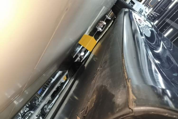 Used Tesla Model 3 2020 Standard Range Rear-Wheel Drive Upgraded Version Right Side Sill