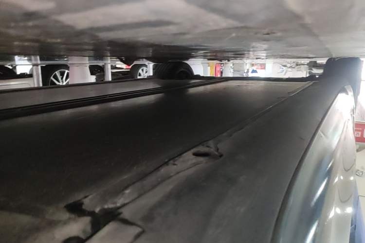 Used Tesla Model 3 2020 Standard Range Rear-Wheel Drive Upgraded Version Right Side Sill