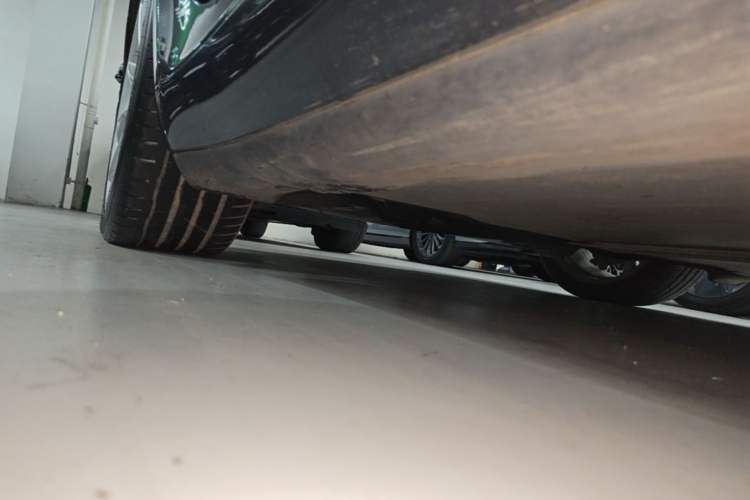 Used Tesla Model 3 2020 Refreshed Version Long-Range Rear-Wheel Drive Right Side Sill