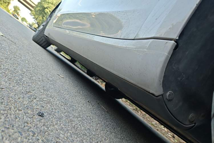 Used Tesla Model 3 2020 Standard Range Rear-Wheel Drive Upgraded Version Right Side Sill