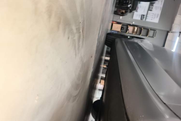 Used Tesla Model 3 2020 Standard Range Rear-Wheel Drive Upgraded Version Right Side Sill