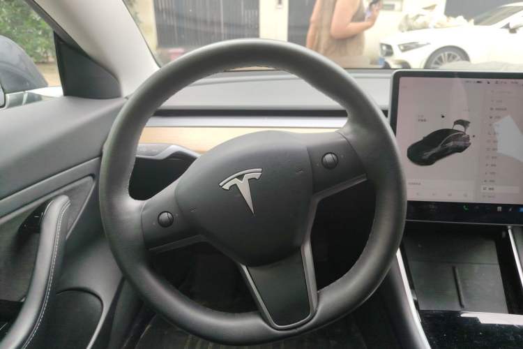 Used Tesla Model 3 2020 Revised Version Standard Range Rear-Wheel Drive – Upgraded Edition Steering Wheel