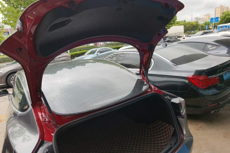 Used Tesla Model 3 2020 Revised Version Standard Range Rear-Wheel Drive – Upgraded Edition Trunk