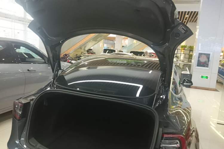 Used Tesla Model 3 2020 Revised Version Standard Range Rear-Wheel Drive – Upgraded Edition Trunk