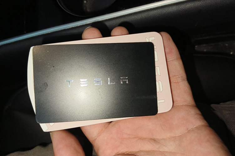 Used Tesla Model 3 2020 Revised Version Standard Range Rear-Wheel Drive – Upgraded Edition Vehicle Key