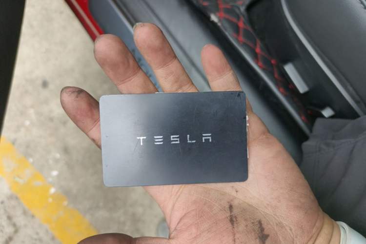 Used Tesla Model 3 2020 Revised Version Standard Range Rear-Wheel Drive – Upgraded Edition Vehicle Key