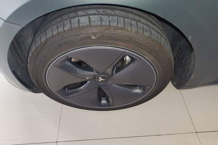 Used Tesla Model 3 2020 Standard Range Rear-Wheel Drive Upgraded Version Left Front Wheel Hub