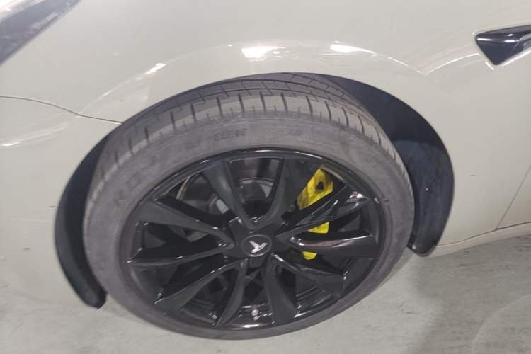 Used Tesla Model 3 2020 Refreshed Version Long-Range Rear-Wheel Drive Left Front Wheel Hub